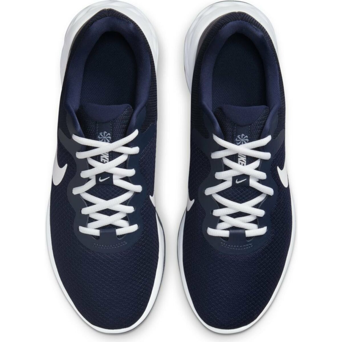 Nike Revolution 6