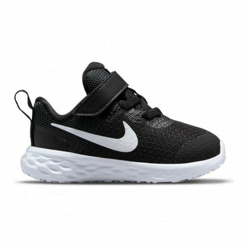 Black Nike Revolution