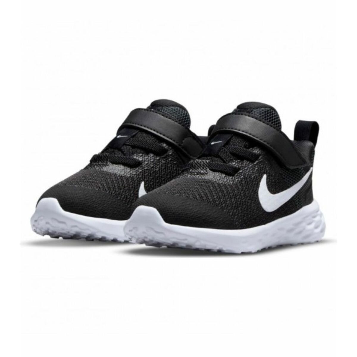 Black Nike Revolution