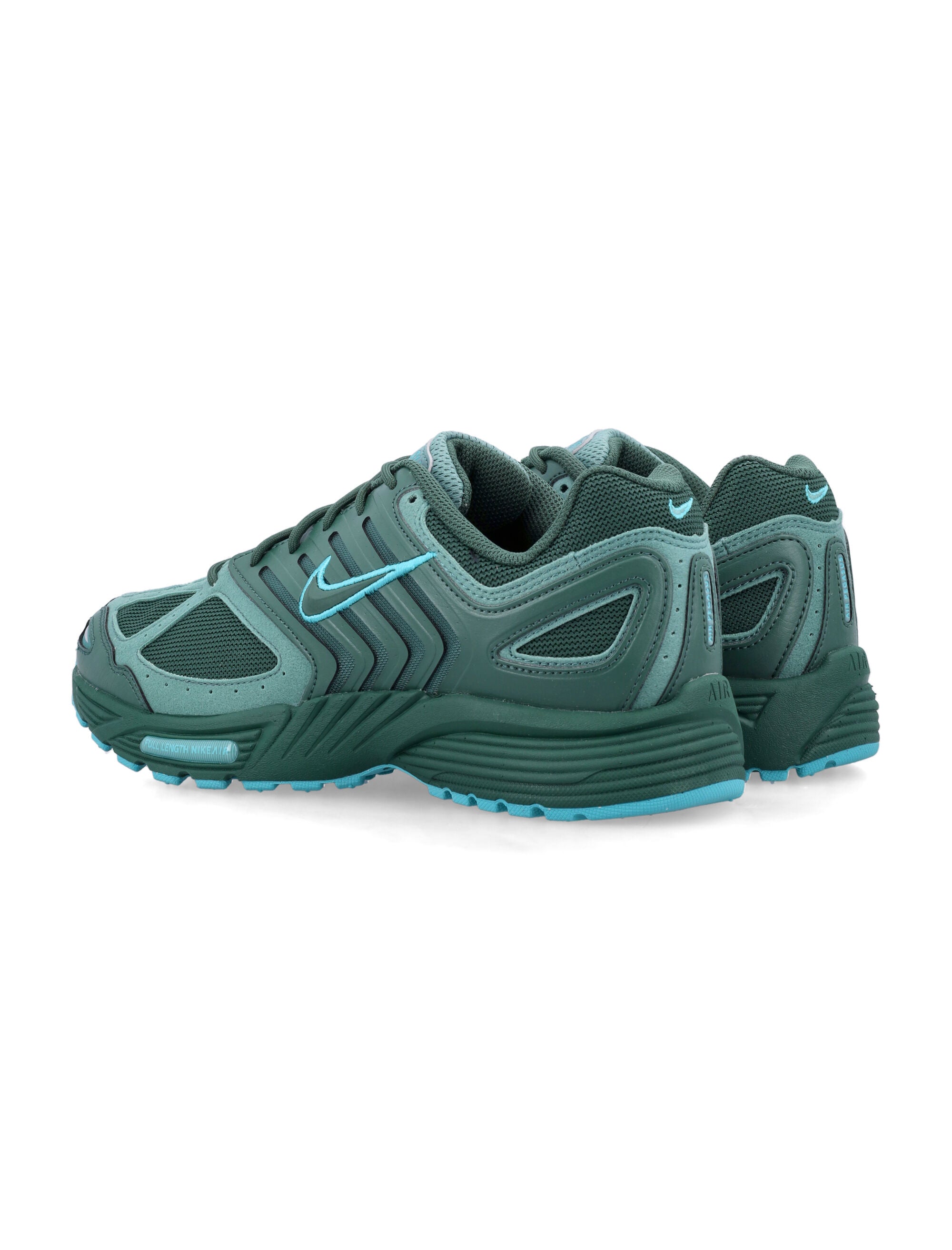 NIKE Round sneakers