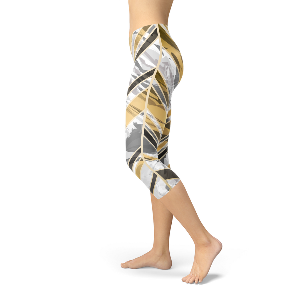 KrissFit Gold Lines Capri Legging